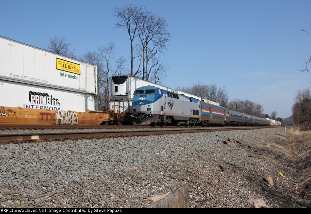 Amtrak 119 leading train 43